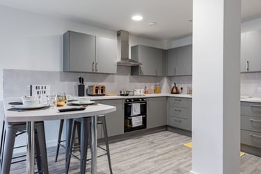 Premium En Suite at Oldway Centre, 39 High Street, City Centre, Swansea, SA11LA - Image 10